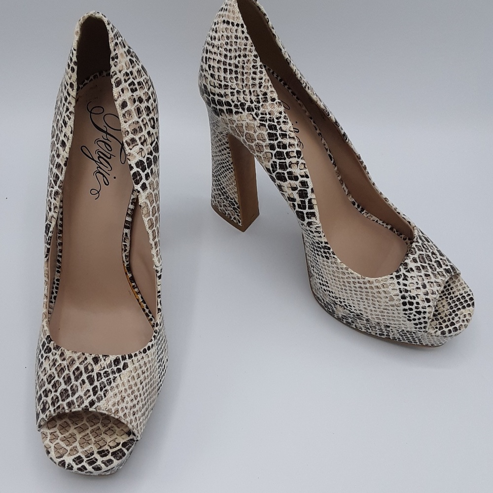 Fergie MAGNIFICENT Platform Snakeskin ChunkyHeels